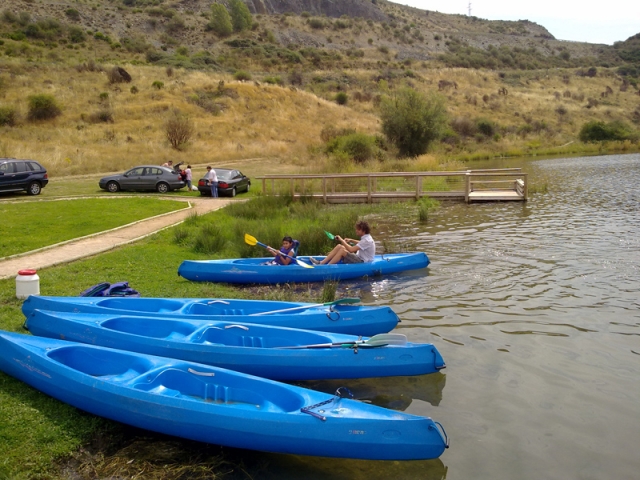 practicando en el embalse